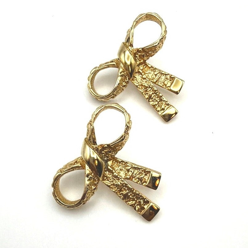Vintage Golden Tone Bow Coquette Style Earrings 1x1 inches
