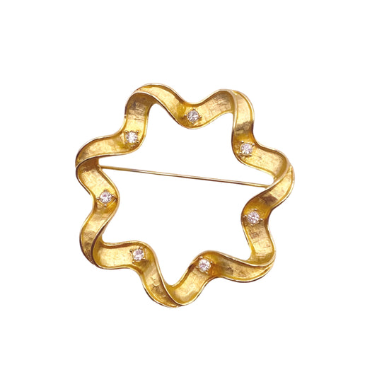 Sarah Coventry Brooch Flower