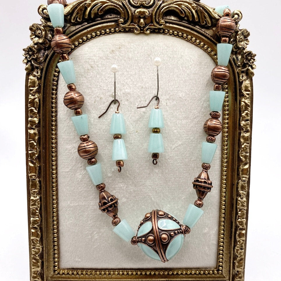 Vntg Handmade Amazonite Gemstones Necklace 18”with Enamel Pendant and Earrings