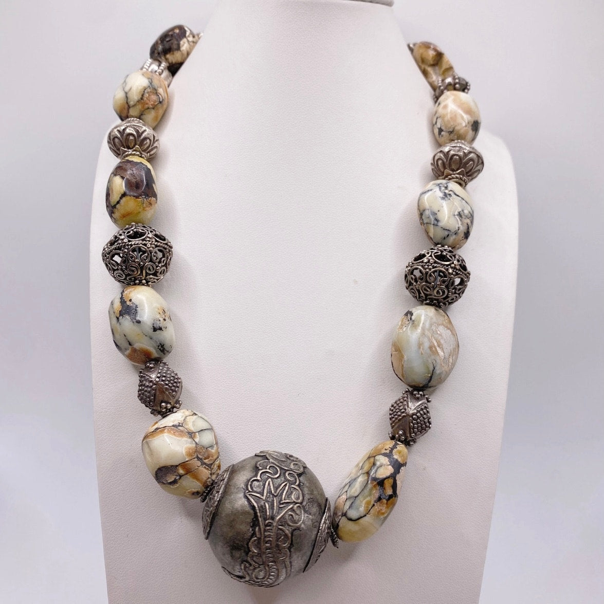 Vintage Jasper Stone Beads And Silver Tone Ornamented Metal Beads Necklace 16”