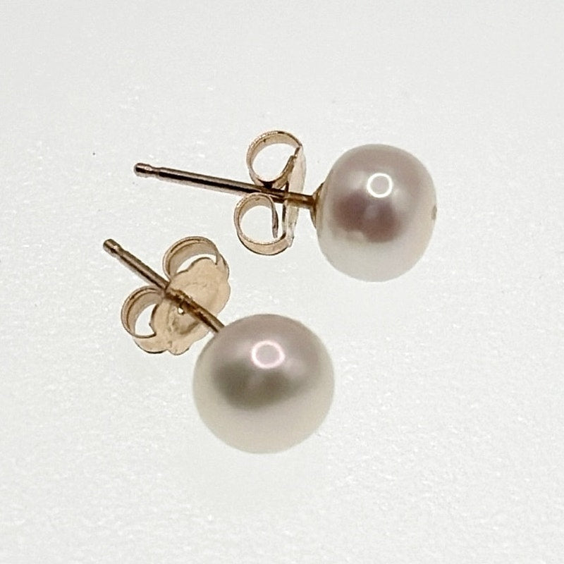 10k Gold and 4mm Freshwater Pearl Studs