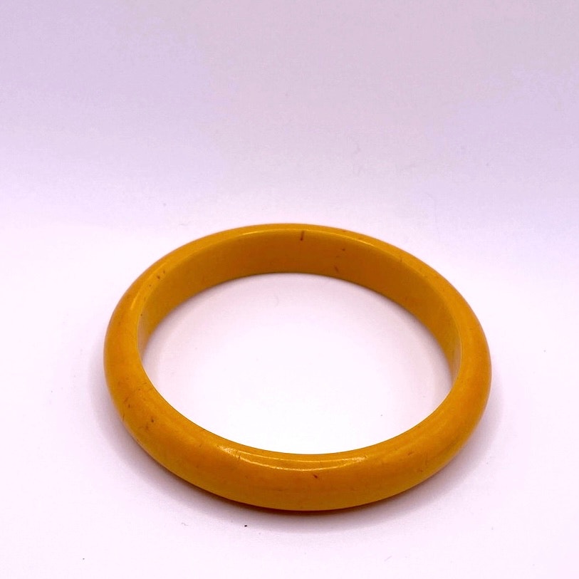 Bakelite Butterscotch Tone Bangle