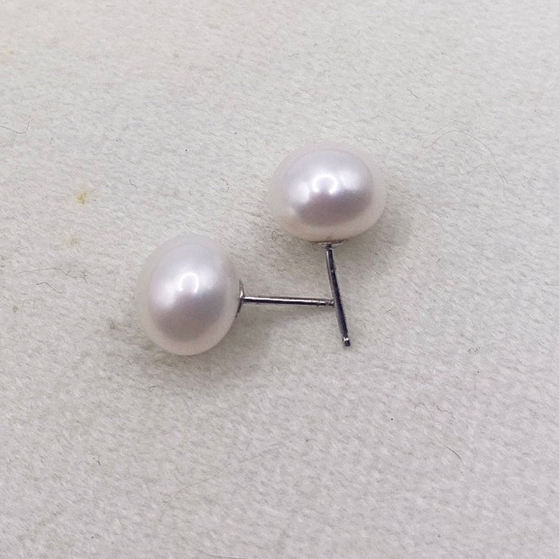 Helzberg Diamonds Earrings HDS 925 Silver and Pearls Buttons