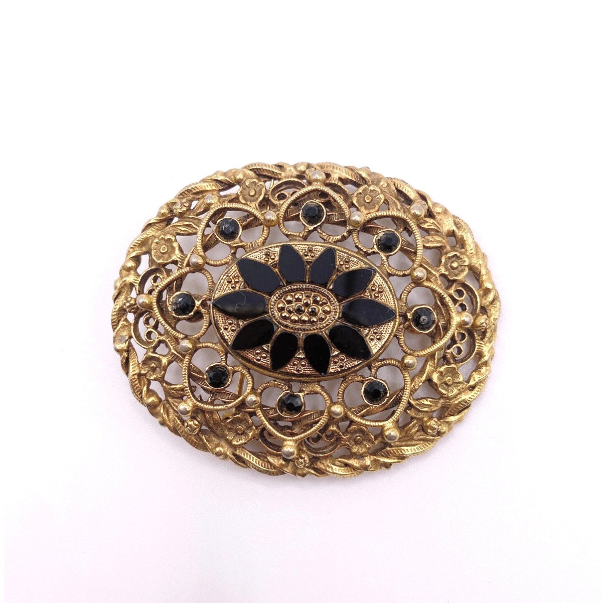 Vintage Large Brooch With Obsidian Stone  Floral  Design Gold Tone Filigree