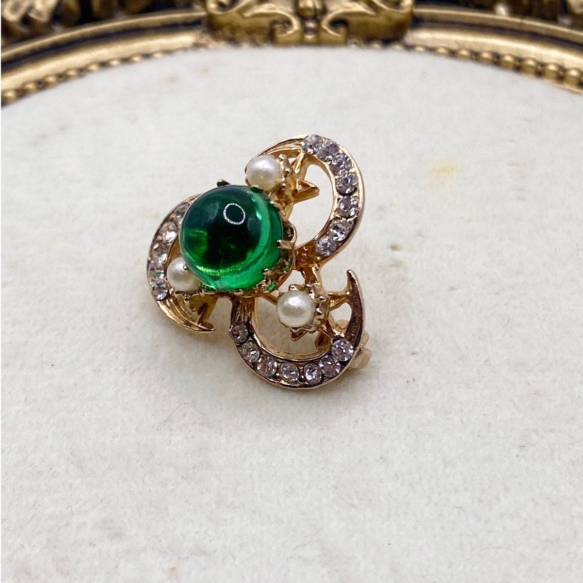 Vintage Green Glass Cabochon Pin Gold Tone and Rhinestones 2cm Long