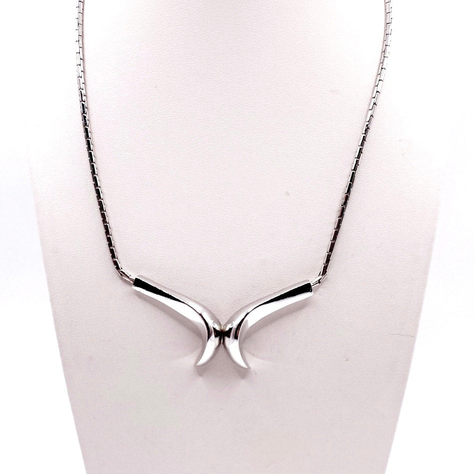 Trifari Necklace Bird Silhouette Silver Tone Necklace 16”