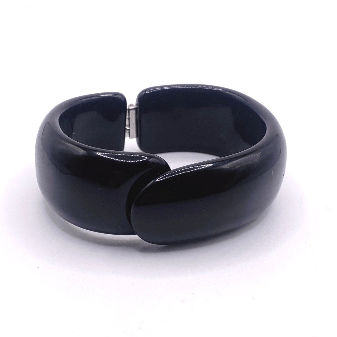 Vintage Black Lucite Cuff Bracelet Size 7