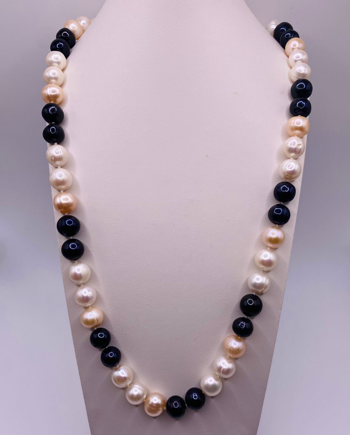 FreshWater Black and White Pearls  Knotted Necklace