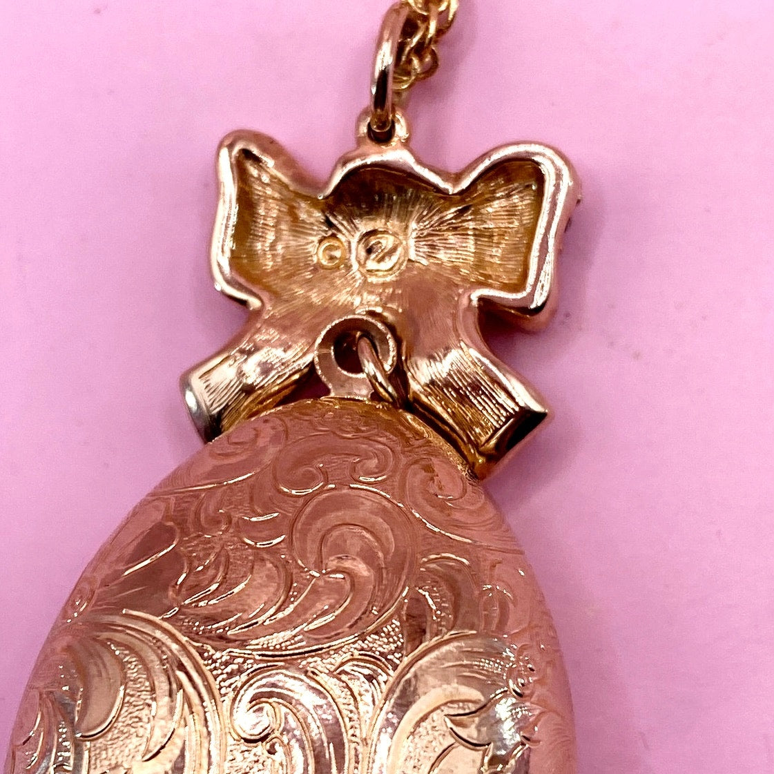 Vtg Swarovski Egg Photo Holder Pendant Bow