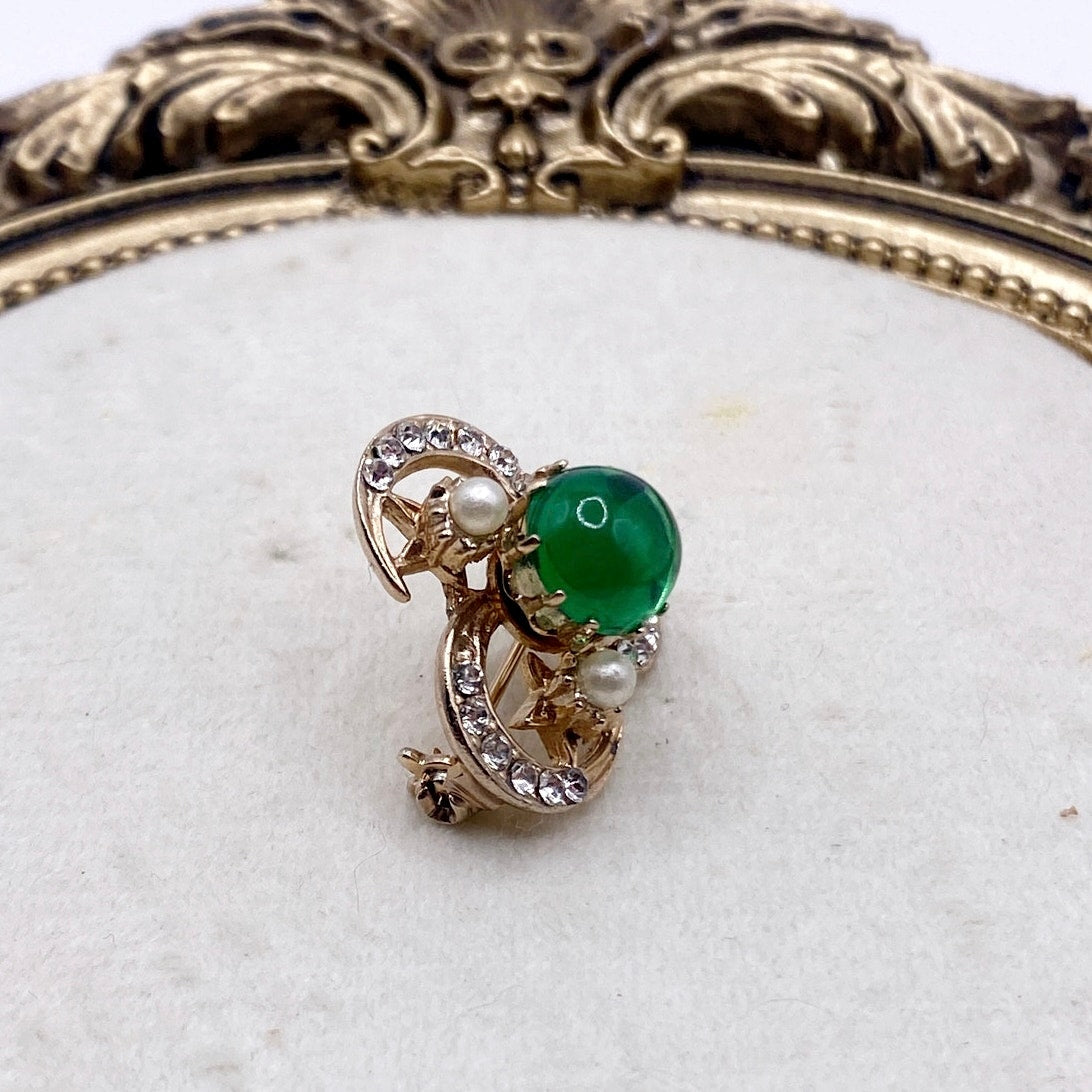 Vintage Green Glass Cabochon Pin Gold Tone and Rhinestones 2cm Long