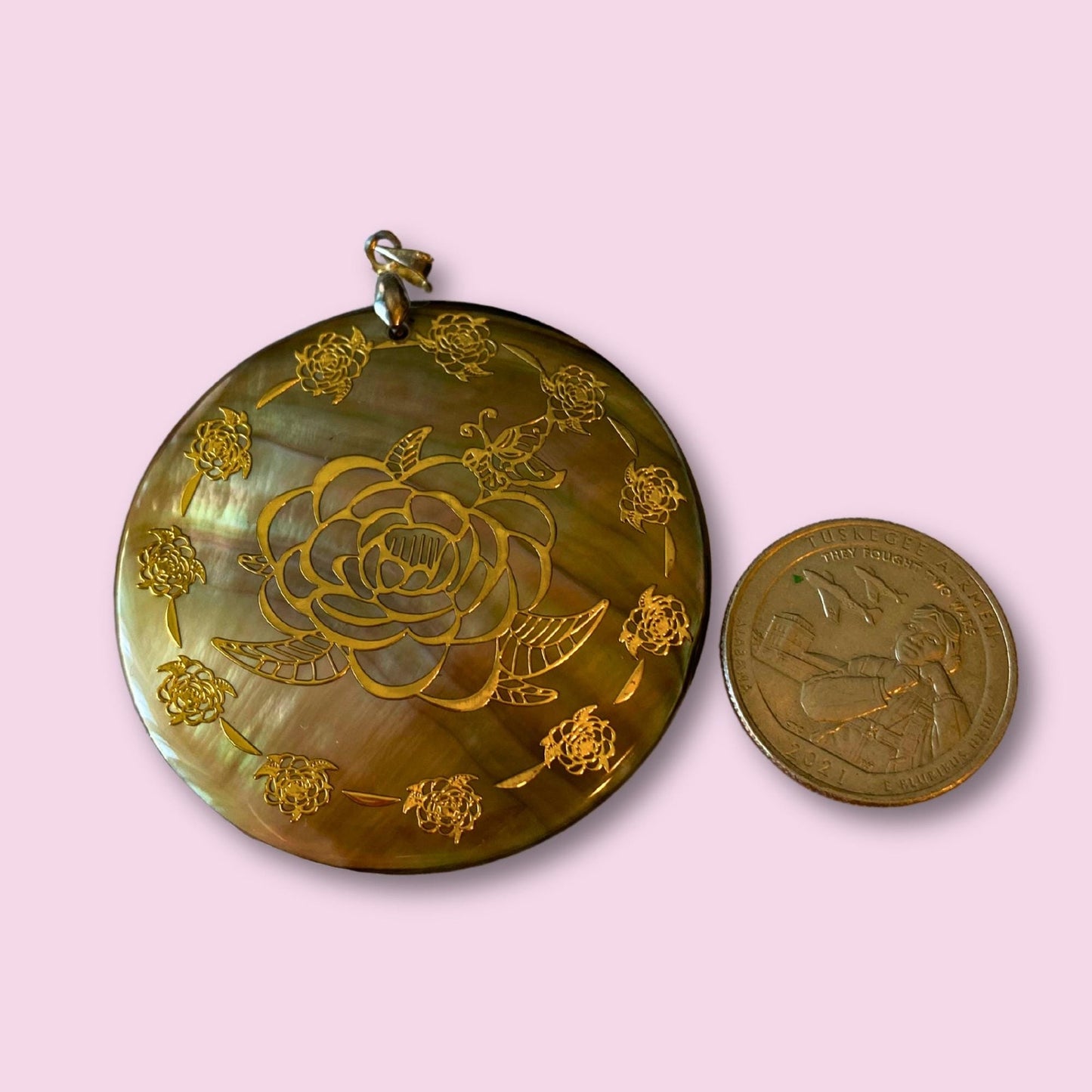 Vintage Pendant Shell and 18k GF
