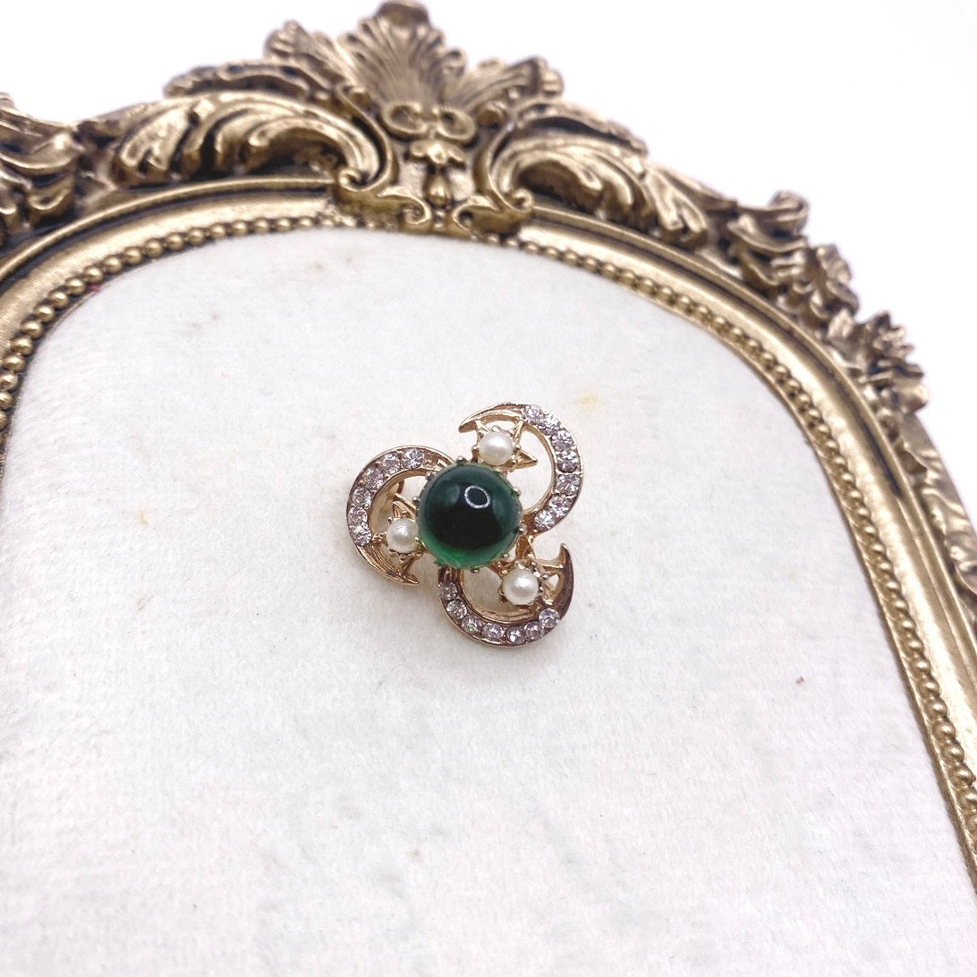 Vintage Green Glass Cabochon Pin Gold Tone and Rhinestones 2cm Long