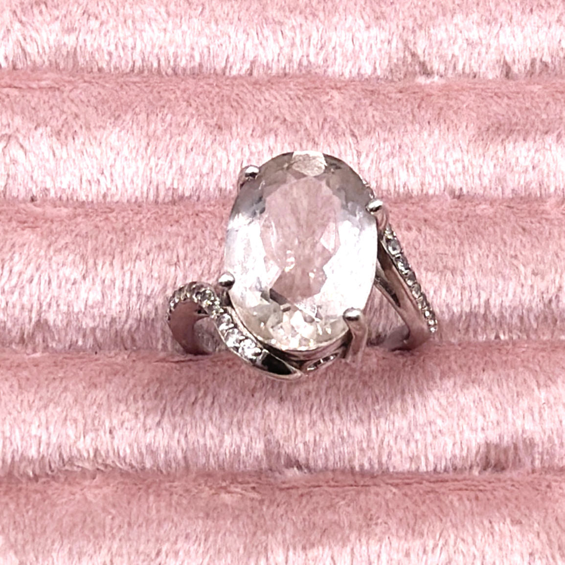 BBJ Sterling Silver and Natural Quartz Small Ring 4.7”