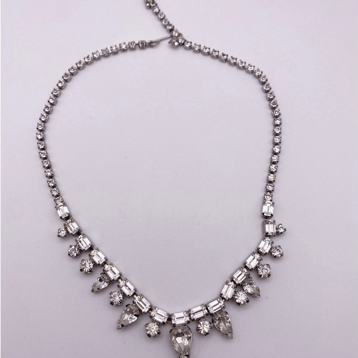 Weiss Signed Vintage Silver Tone Necklace with Rhinestones 15”