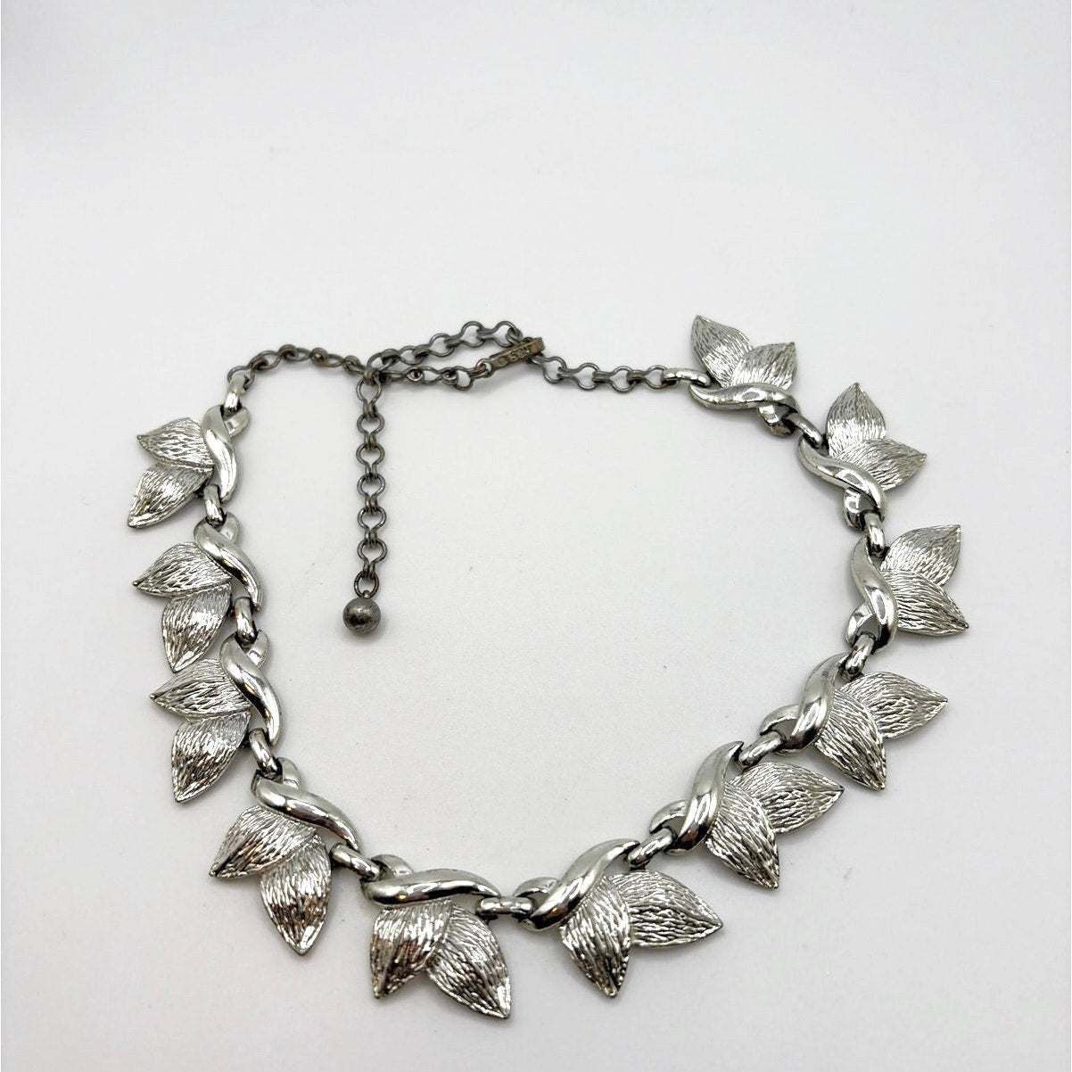 Vintage H&S Signed Silver Tone Leaves Necklace 18”