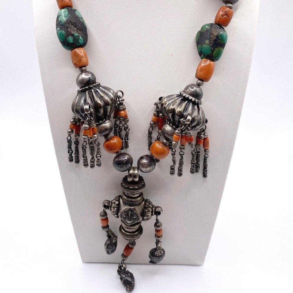 Antique Yemeni Silver Tone Filigree And Coral Beads Necklace Rare Piece