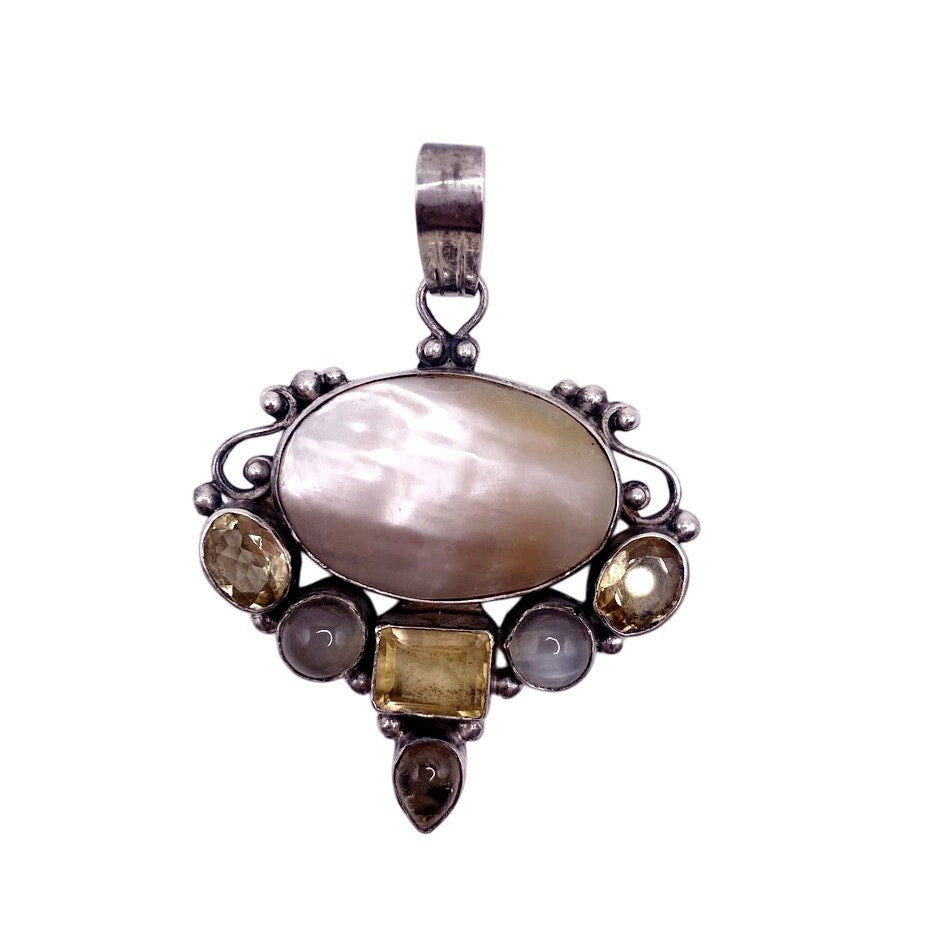 Sterling Silver And Mother of Pearl Exquisite Pendant Necklace