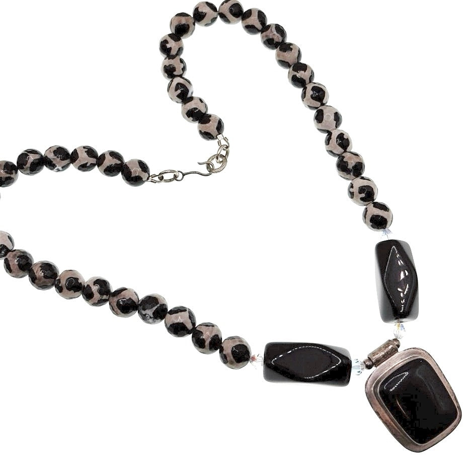 ATI Sterling Silver Mexico Onyx and Tibetan Agate Dzi Beads Necklace 20”