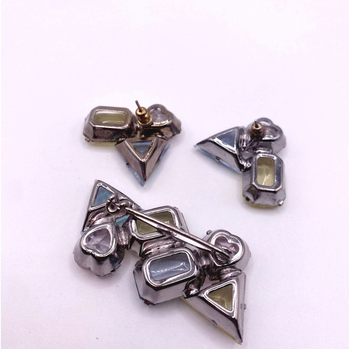 Vntg Molded Glass Stones in Shapes Heart Triangle Rectangle Earrings and Brooch