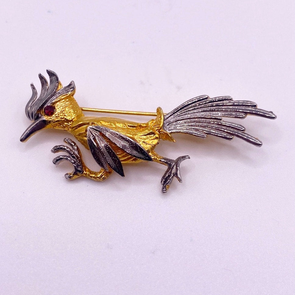 Road Runner Two Tone Pin with Articulated Wing