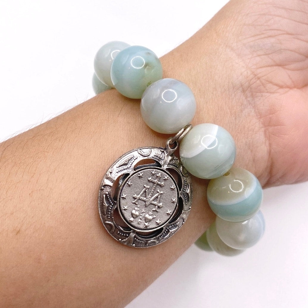Miraculous Virgin Mary Medal and Caribbean Green Agate Stretchy Bracelet 7”