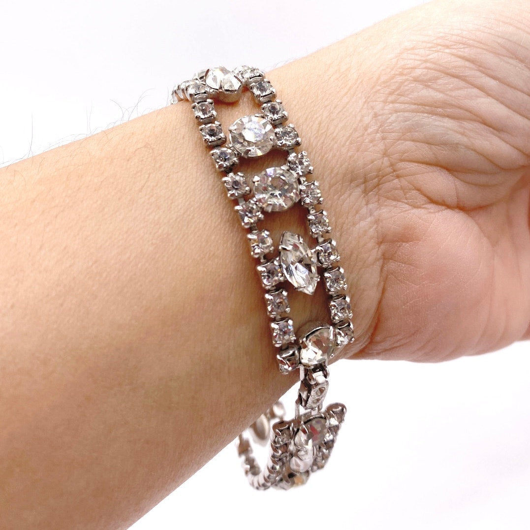 Vintage Silver Tone and Rhinestones Bracelet Size 7"