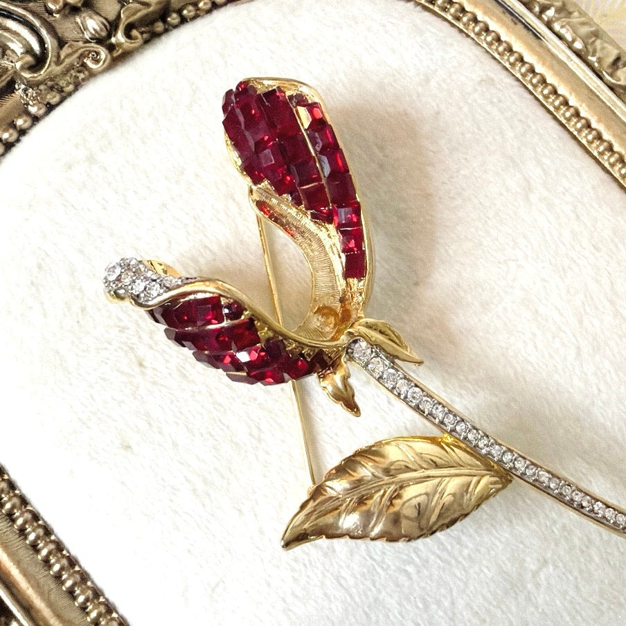 Vintage Flower Square Red Rhinestones Gold Tone 3.5”