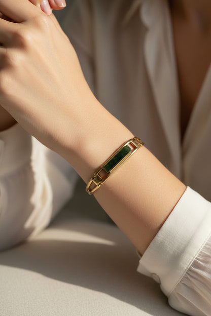 Avon Vintage Gold Tone and Green Resin Bangle Bracelet 5"