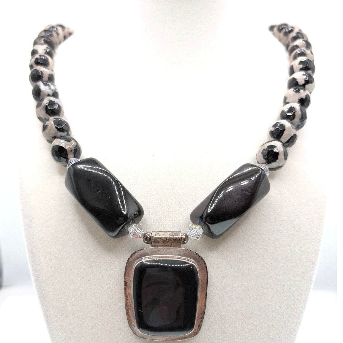 ATI Sterling Silver Mexico Onyx and Tibetan Agate Dzi Beads Necklace 20”