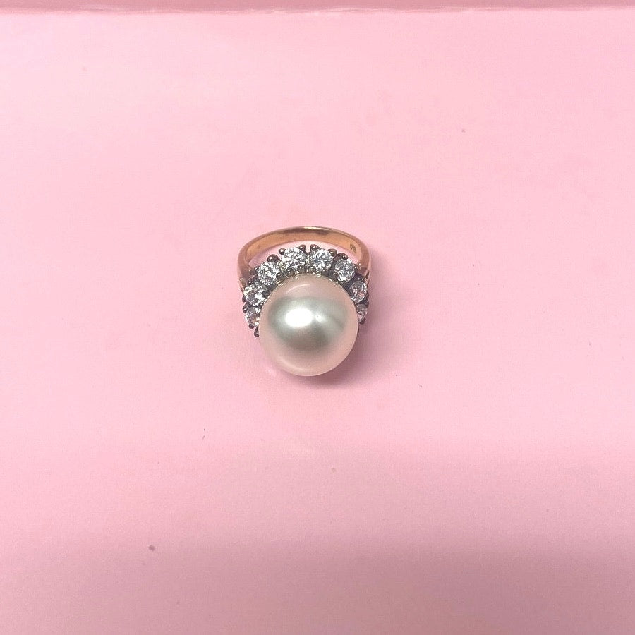 HC St Silver Ring with Big Faux Pearl
