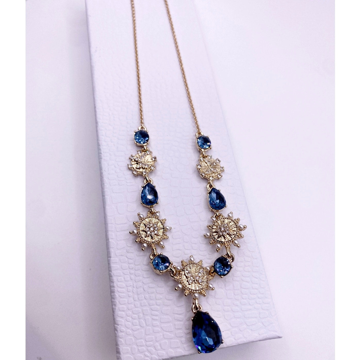 Marchesa Signed Blue Rhinestones Collar Necklace Adjustable 20"