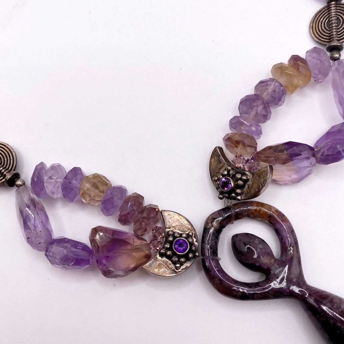 Amethyst Crystals Vintage Necklace with Agate Stone Carved Pendant 18”