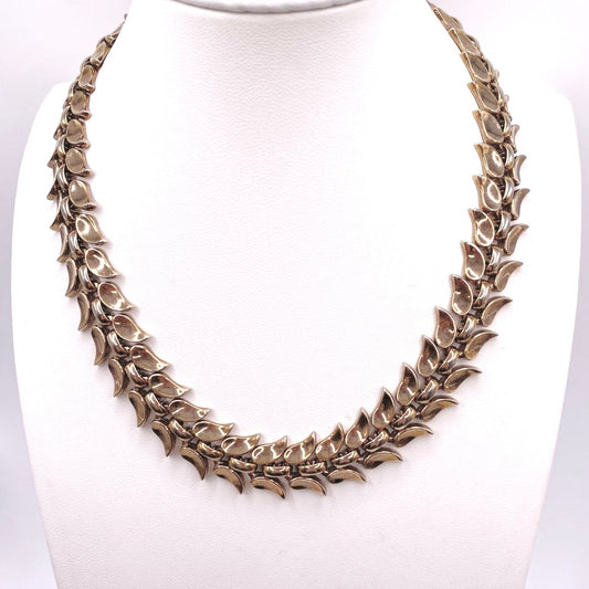Trifari Vintage Gold Tone Collar Necklace 14”