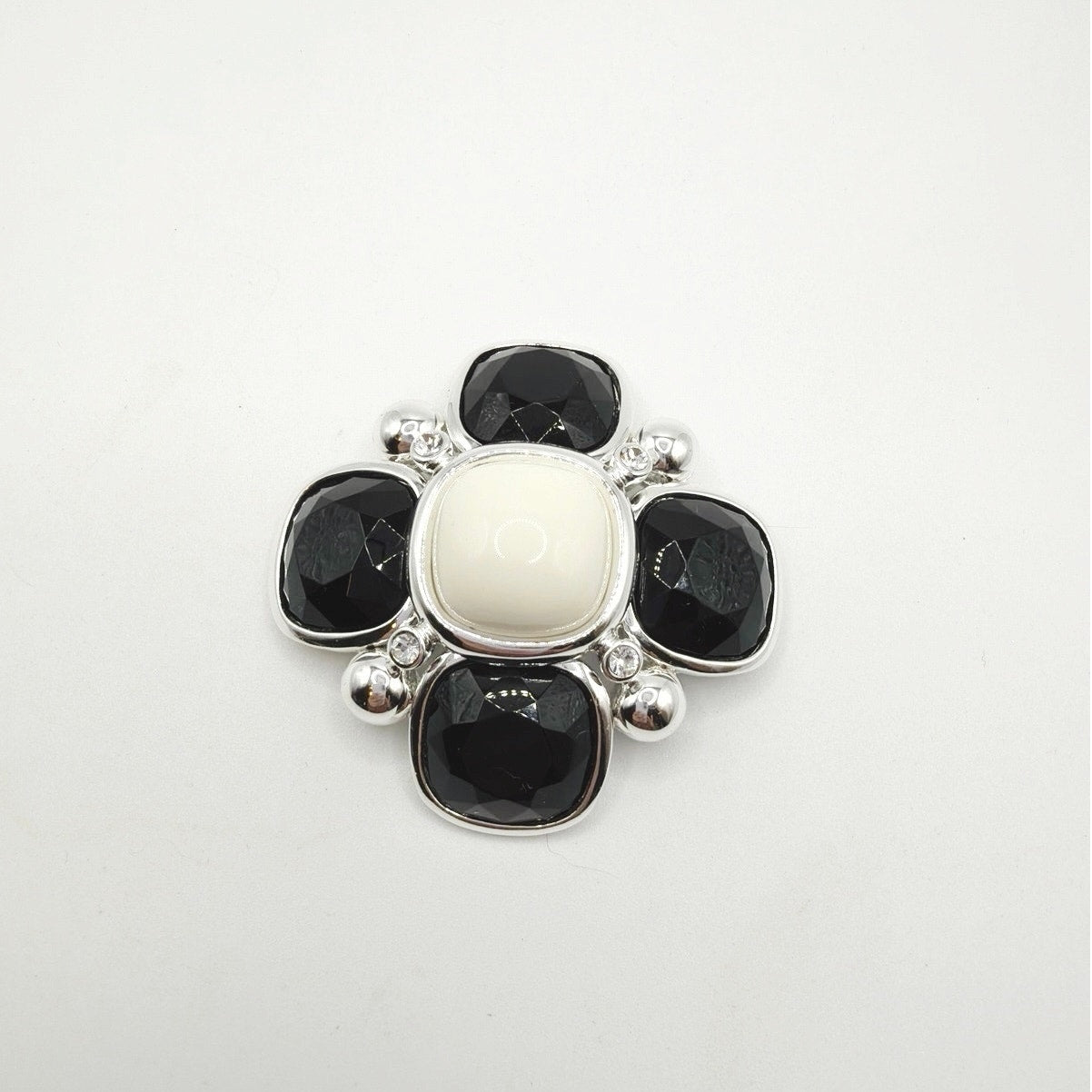 Joan Rivers Maltese Cross Silver Tone Exchangeable Lucite Cabochon Brooch