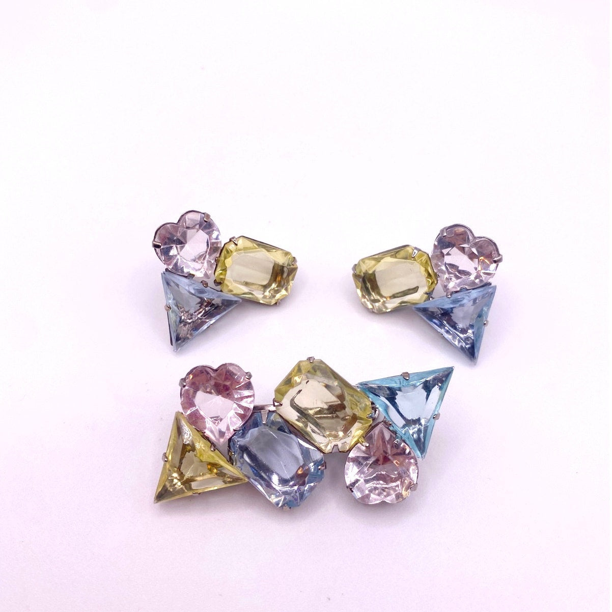 Vntg Molded Glass Stones in Shapes Heart Triangle Rectangle Earrings and Brooch